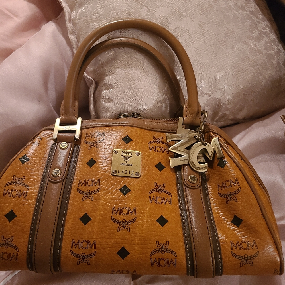 MCM COGNAC SATCHEL VISETOS-AUTHENTIC